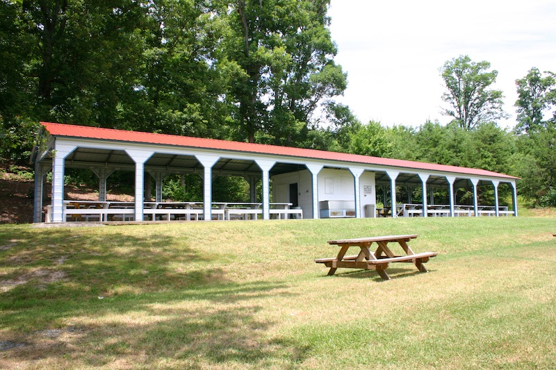 Picnic area cover with many frameouts an the sides.
