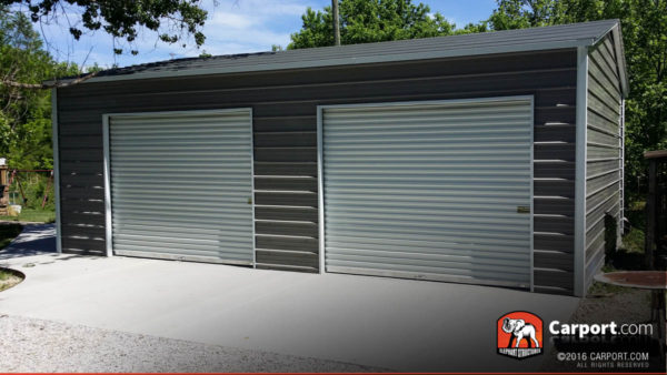 Enclosed metal building